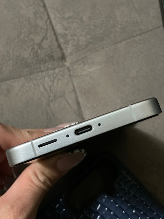 Samsung Galaxy S24 FE