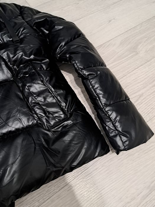 Продам куртку зимнию