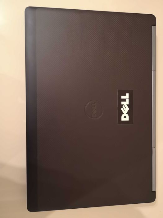 Лаптоп Dell Precision 7720/Intel Corte i7/32 GB/1000 GB/Nvidia P4000