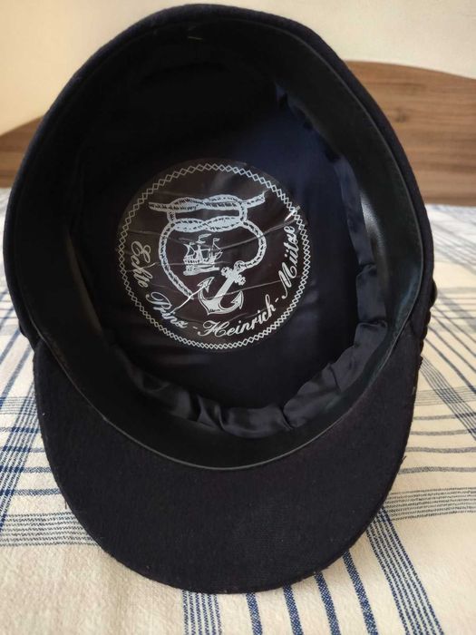 вълнена, мъжка шапка, неизползвана, купена от Австрия