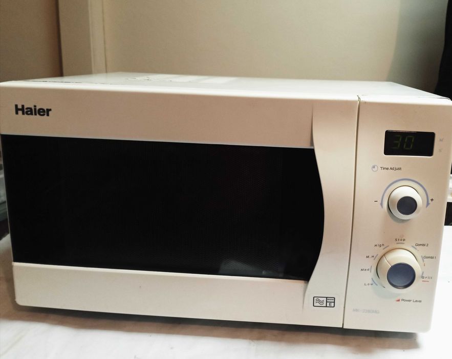 Микровълнова печка HAIER