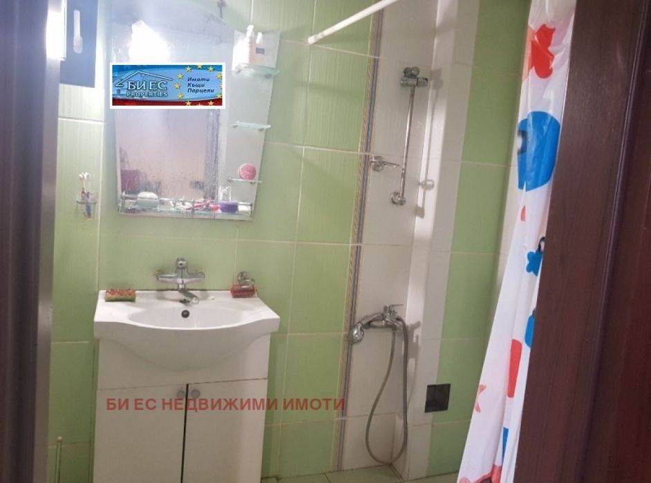 Къща в с. Видрица 120m²