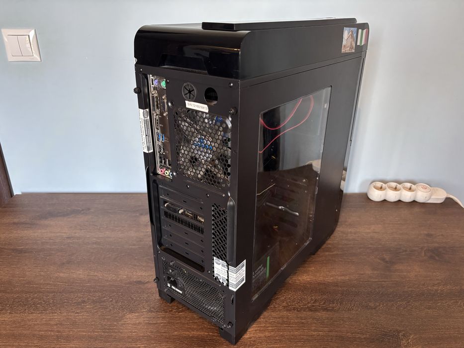 PC Gaming i5-7400 + GTX 1050 Ti 4GB + 24GB RAM + SSD 256GB + HDD 1TB + Monitor Dell 23,6”