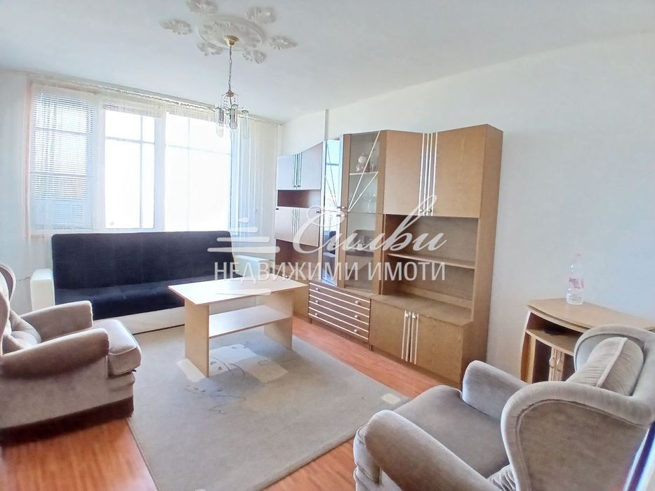 Дава се под наем Двустаен апартамент в Шумен, Тракия - 64 кв.м за 255 € - Снимка #1