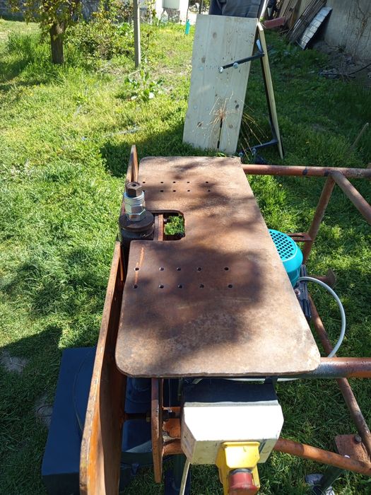 Circular, abric, freză și moară de cereale