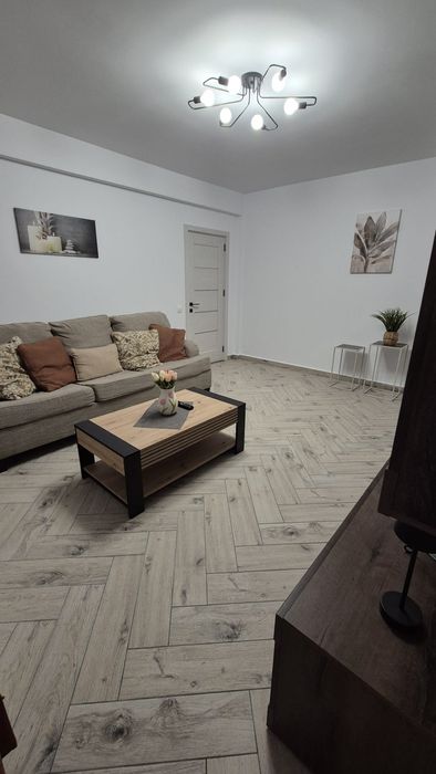 Închiriez apartament 2 camere Doamna Stanca