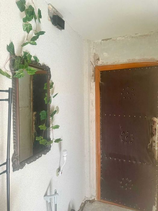 Продам 2 комн.квартиру в центре