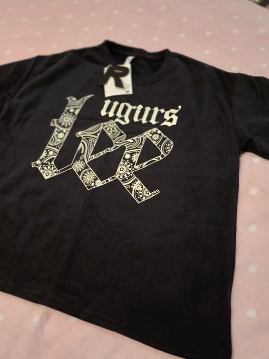 Продам новые футболки