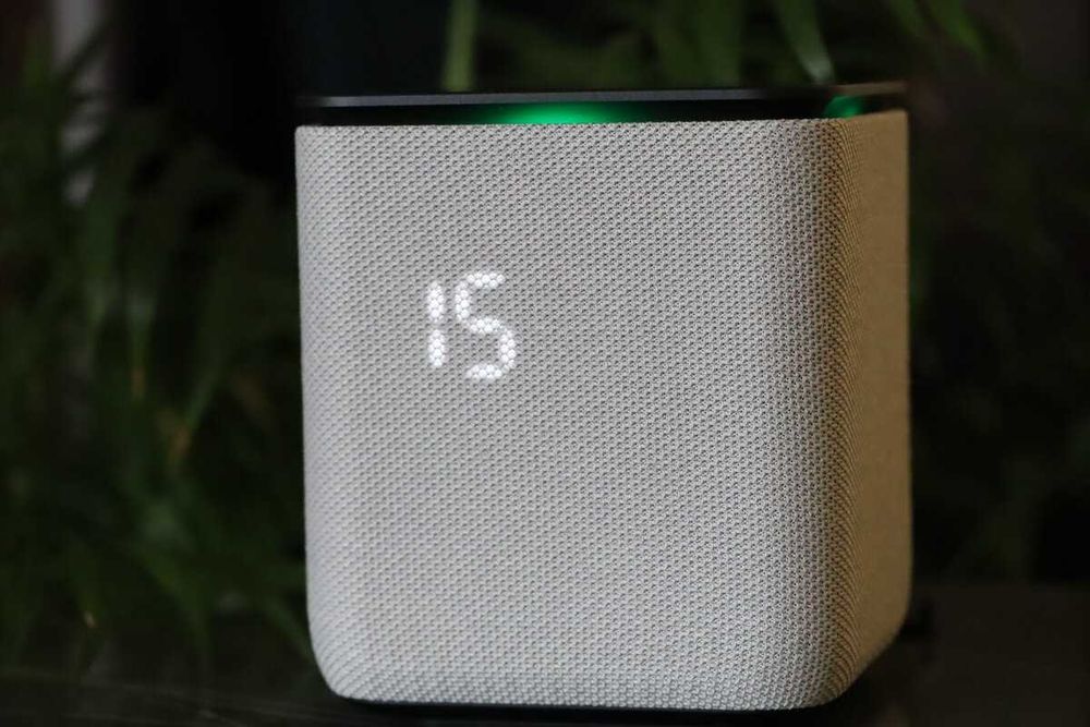 ПРОДАМ Умная колонка Яндекс Станция Миди 24WATT. Состояние Идеальное