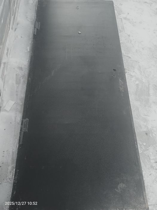 Продам железный дверь