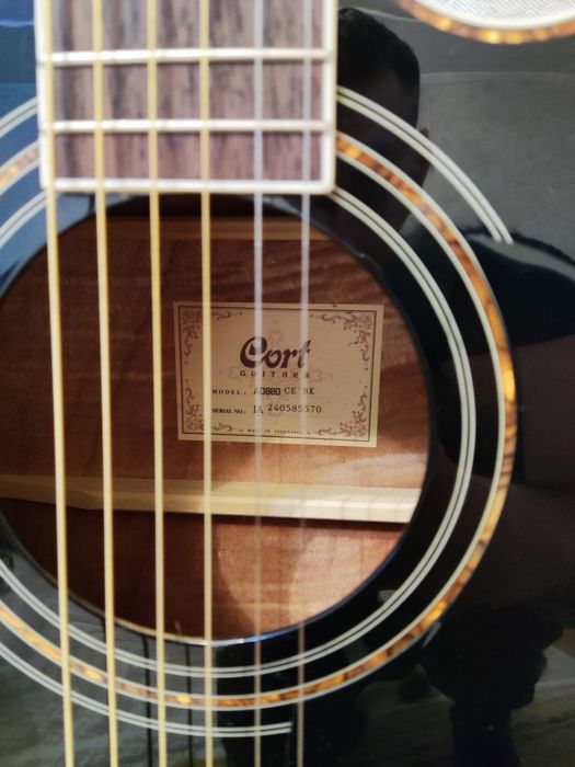 Гитара электроакустическая Cort AD880 BK