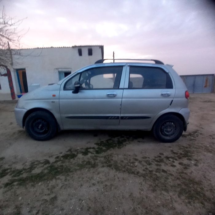 Matiz sotiladi yili 2002. Benzinda.kraska toza .narmalni sastayanada