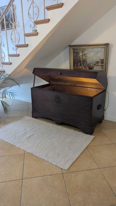 Ladă stejar masiv din anul 1854 feronerie original