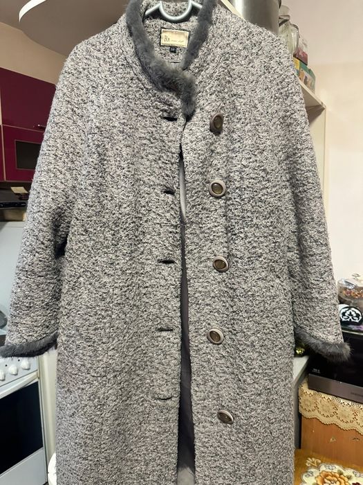 Продам пальто зимнее