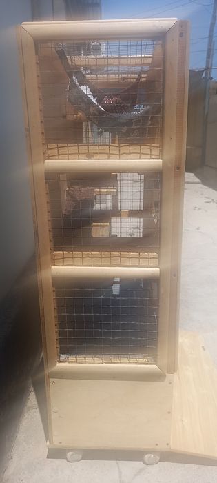 Клетка большая для домашних питомцев