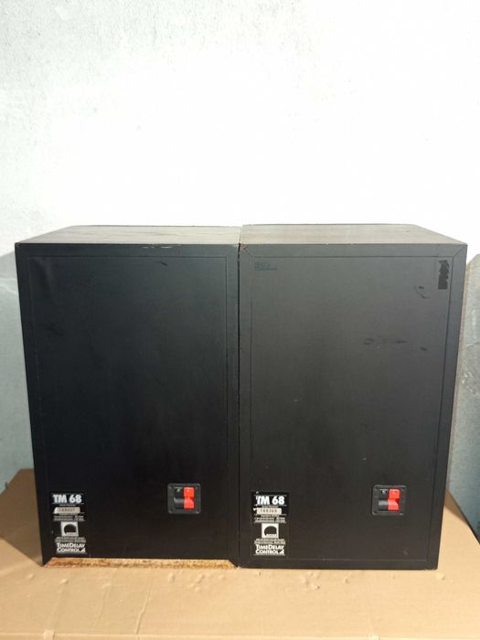 Трилентови тонколони Arcus TM68