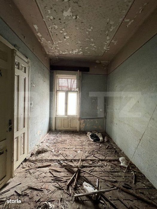 Cladire impunatoare ultracentral, 1067 mp utili, teren 611mp, zona ult