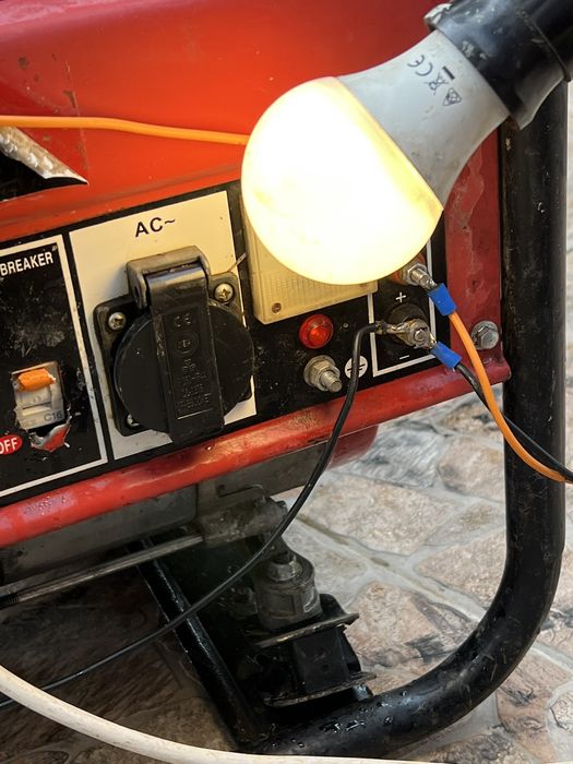 Продавам бензиново-газов генератор 3.5kw