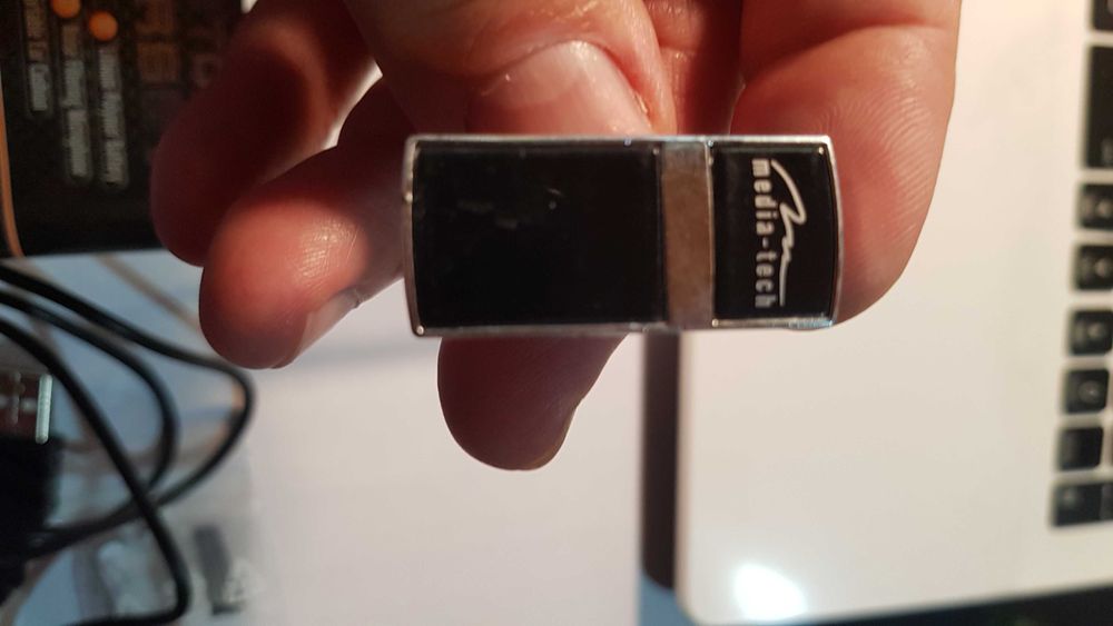 Блутут слушалка нова, неизползвана