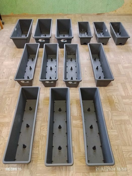 Правоъгълни и кръгли саксии