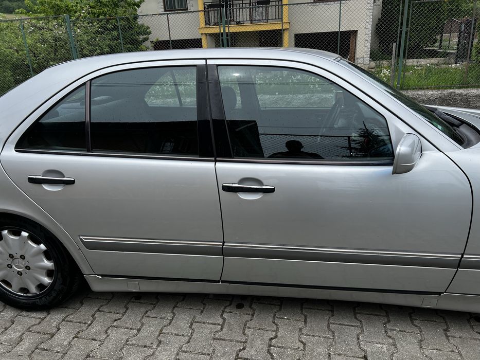 MERCEDES-BENZ E-Class 1998 — imagine 5