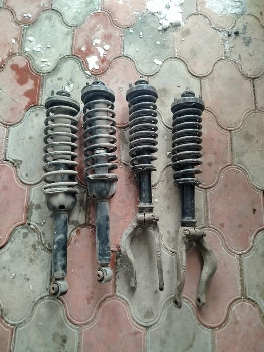 Амортизаторы масляные в сборе