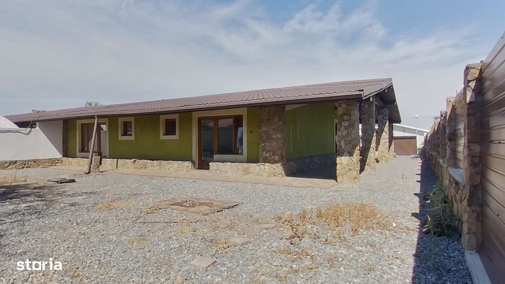 Casa insiruita pe un singur nivel cu 4 camere in Cartierul Verde