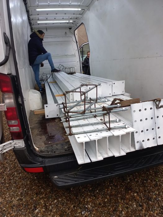 Vand și construiesc o gama larga de hale sau structuri metalice noi ne ocupam de absolut tot ce este nevoie de la A la Z turnare pahare , montare stru