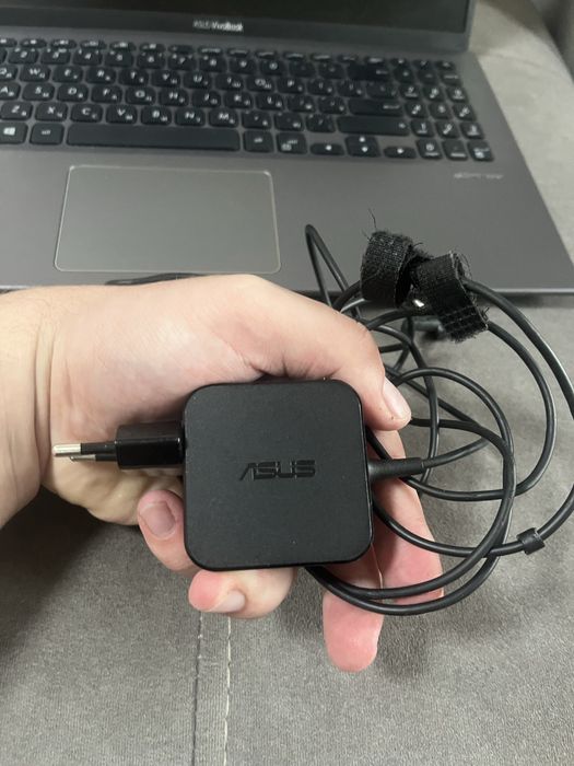 Продам ноутбук асус