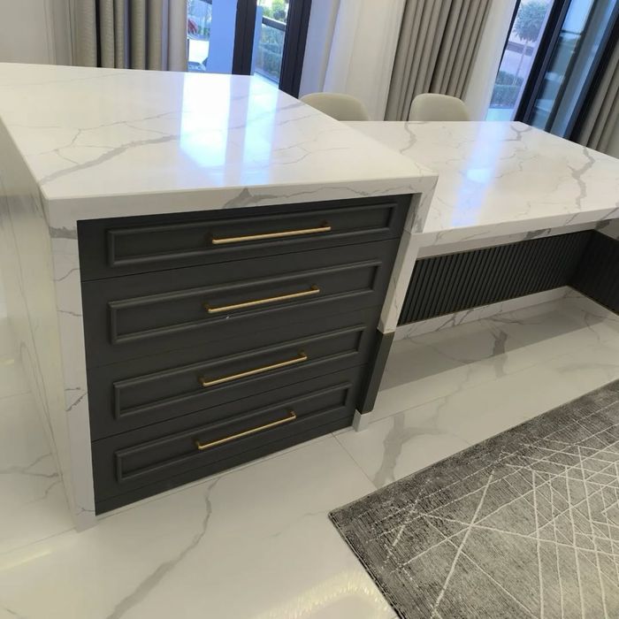 Столешнитцы из искуственного камня