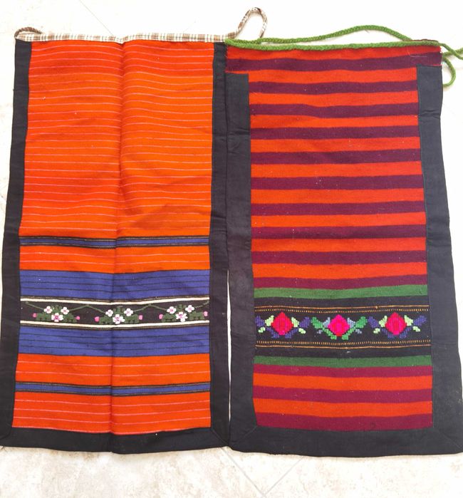 Две Автентични Старинни  Престилки от Народна Носия 1920те г