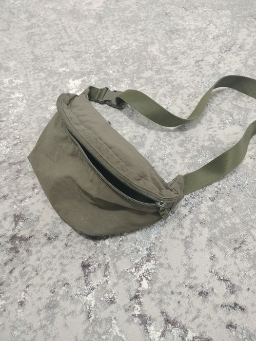 Продам сумочку Colin's