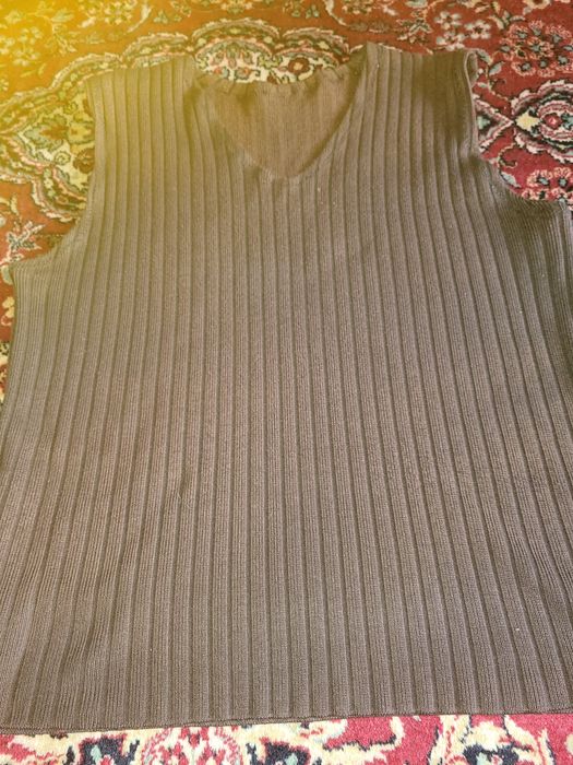 Безрукавка мужская, размер 50.