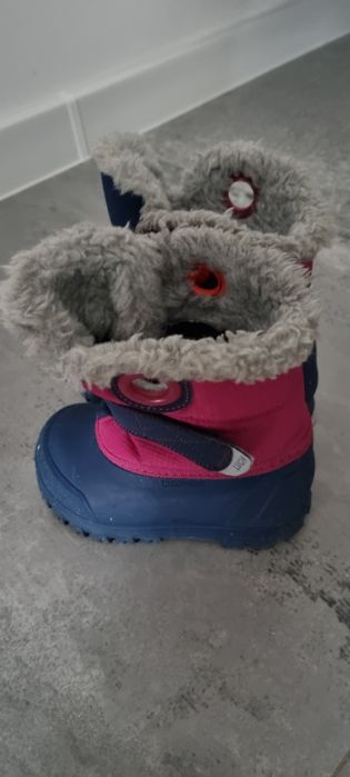 Vand ghetute zapada marime 22/23 Decathlon