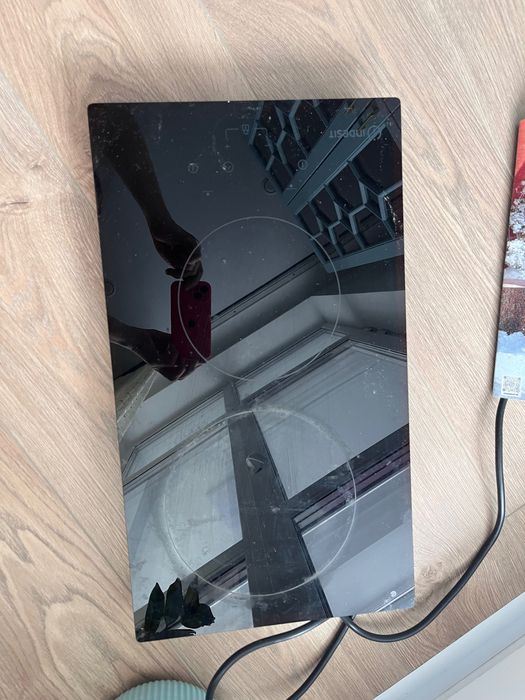 Продам 2 варочную поверхность Indesit.