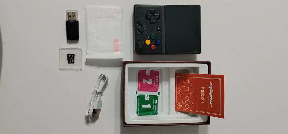 Продам игровую консоль Miyoo Mini +