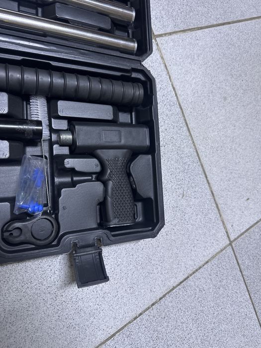 Пороховой пистон