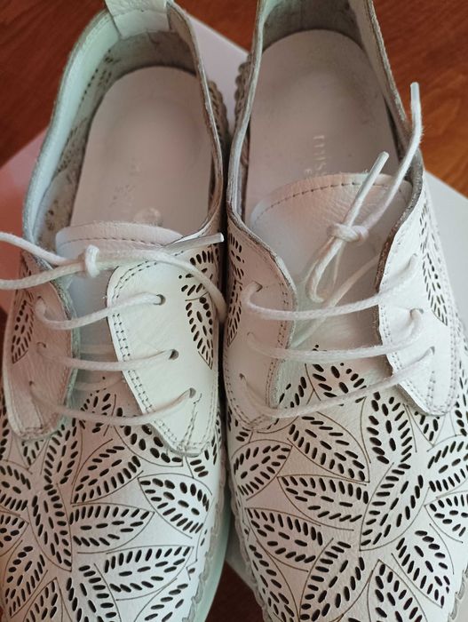 Комфортни нови сникърси естествена кожа