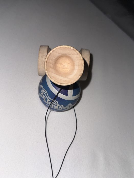 Kendama lotus krom. Tama lotus flow cu ken lambo de la krom negociabil