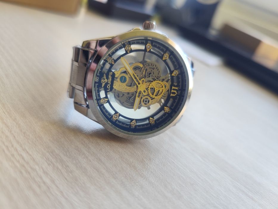 Ръчен механичен часовник