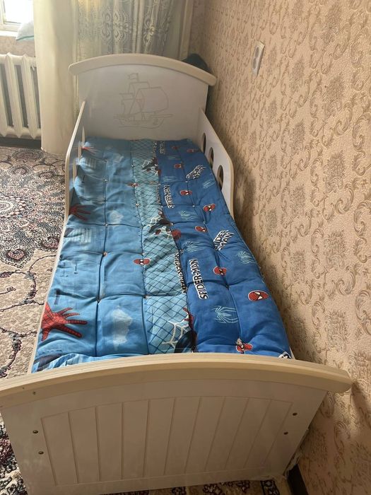 Тезда детский краватча сотилади