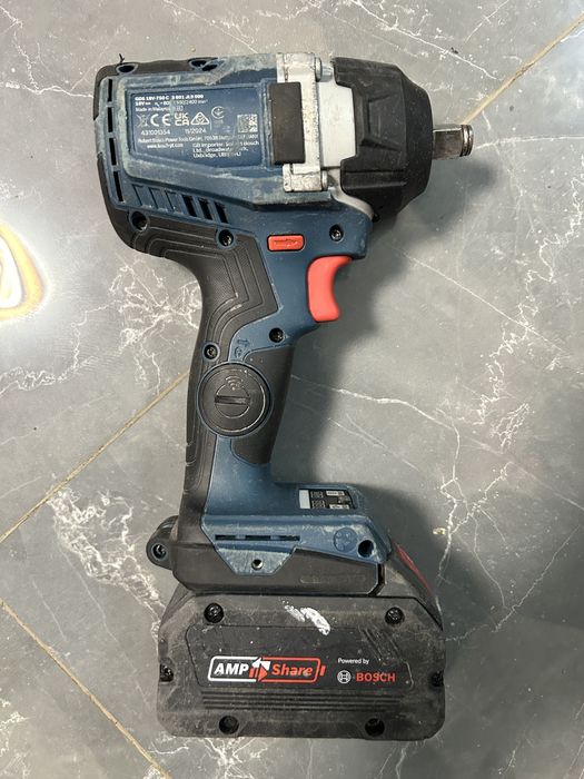 Inpact Bosch GDS 18v-750c