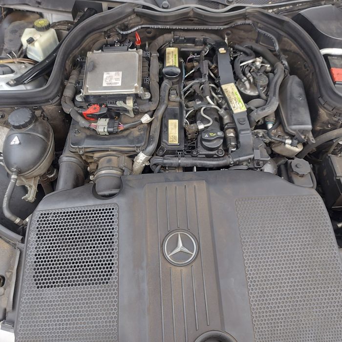 НА ЧАСТИ Mercedes C220 w204
