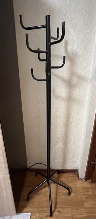 Продам напольную вешалку!