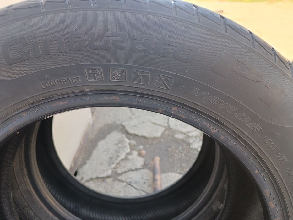 Продам 2 шины 185/65/R15