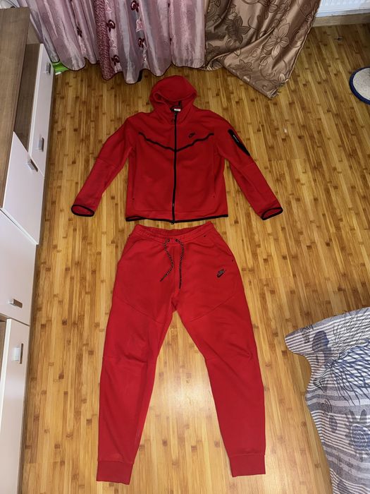 Nike TECH Rosu Original