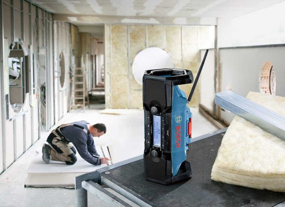 Bosch Professional GPB 18V-2SC строително радио,FM,Bluetooth