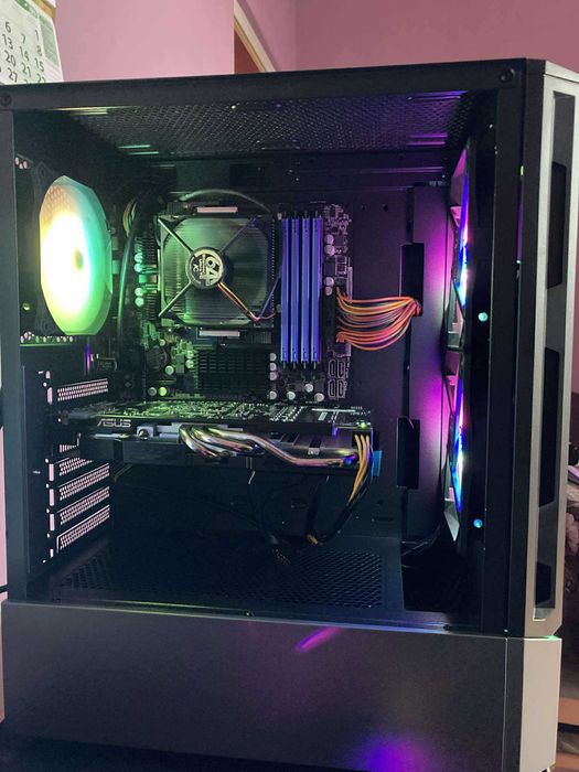 Геймърски компютър AMD 8x4,30Ghz, GTX 660, 16GB RAM, SSD, Windows 11