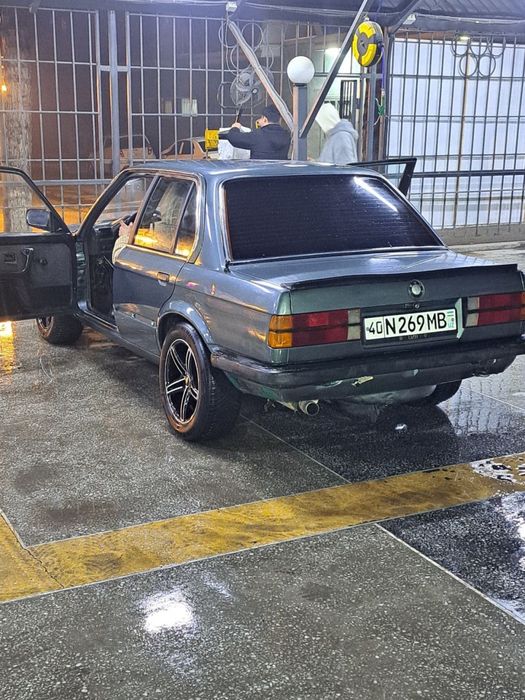 BMW e30 soriladi narxini kelishamz