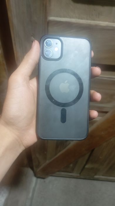 Айфон 11 срочно !!!